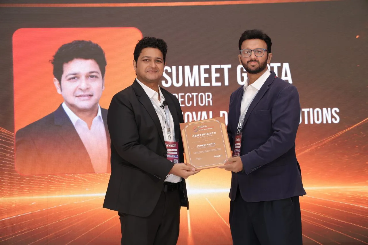 Receiving a certificate of appreciation at India Procurement Summit 2026