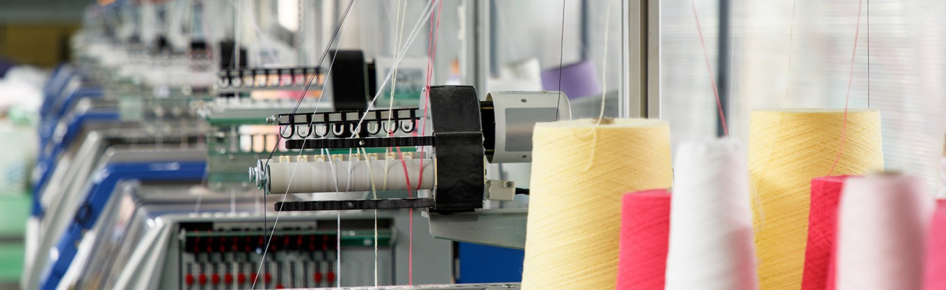 textile-industry-with-knitting-machines